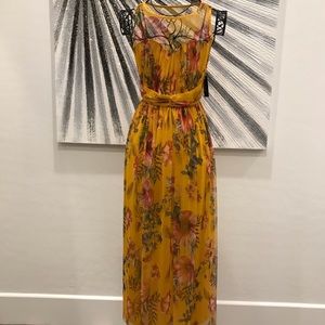 Maxi dress